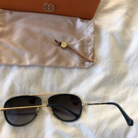 Blue Tory Burch sunglasses - Picture 3 of 4